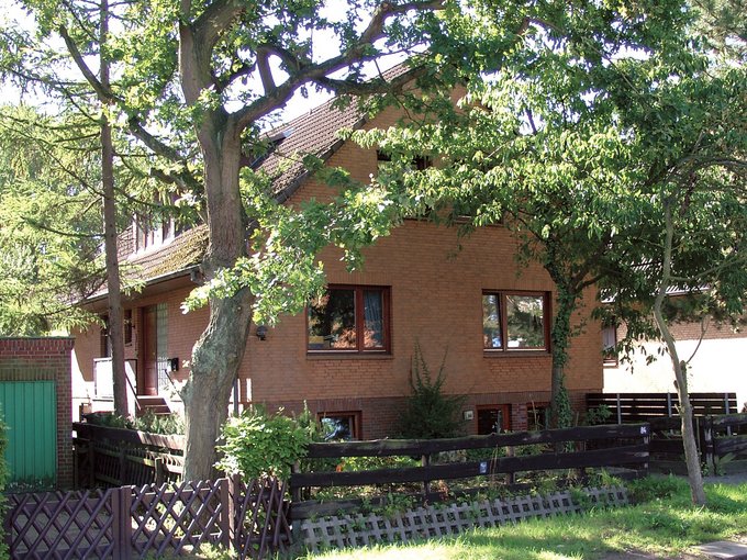 Hausfassade klassisches Einfamilienhaus